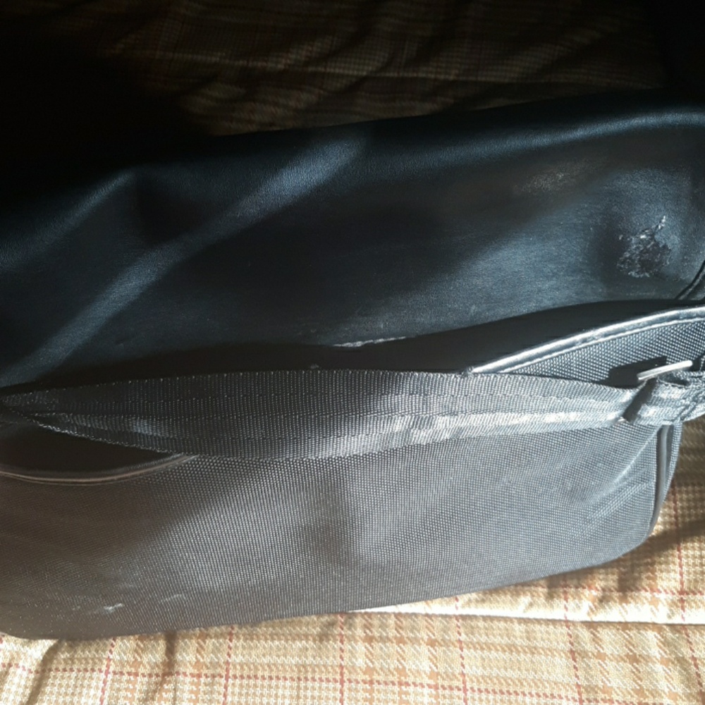 🌺BLACK Tote - Picture 3 of 5